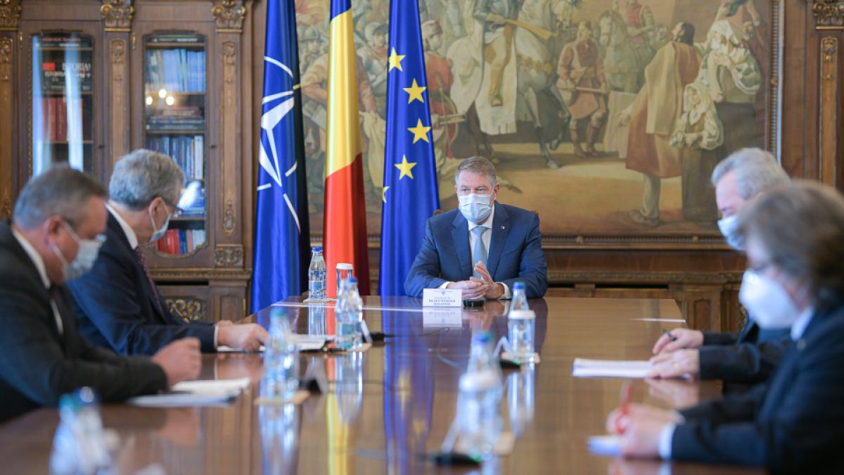 big_sedinta_cu_tema_campania_de_vaccinare_anti-covid-19_problema_de_securitate_nationala_23_nov_2020_15_01129500