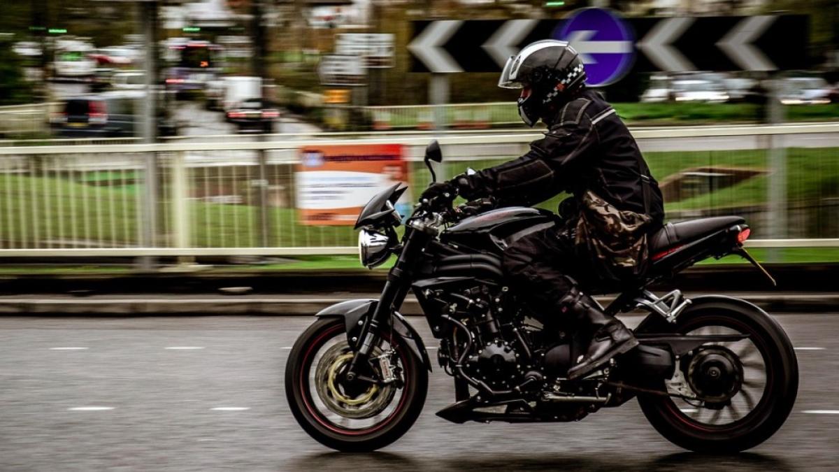 motocicleta_ilustrativ_viteza_pxb_61001600