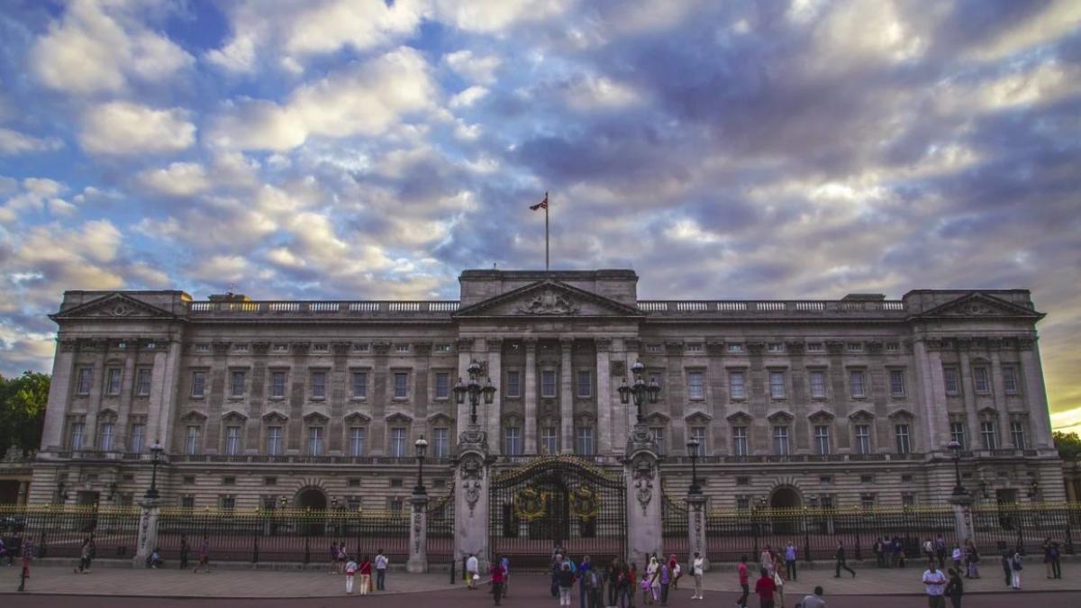 palatul_buckingham_ilustrativ_pxb_32369100