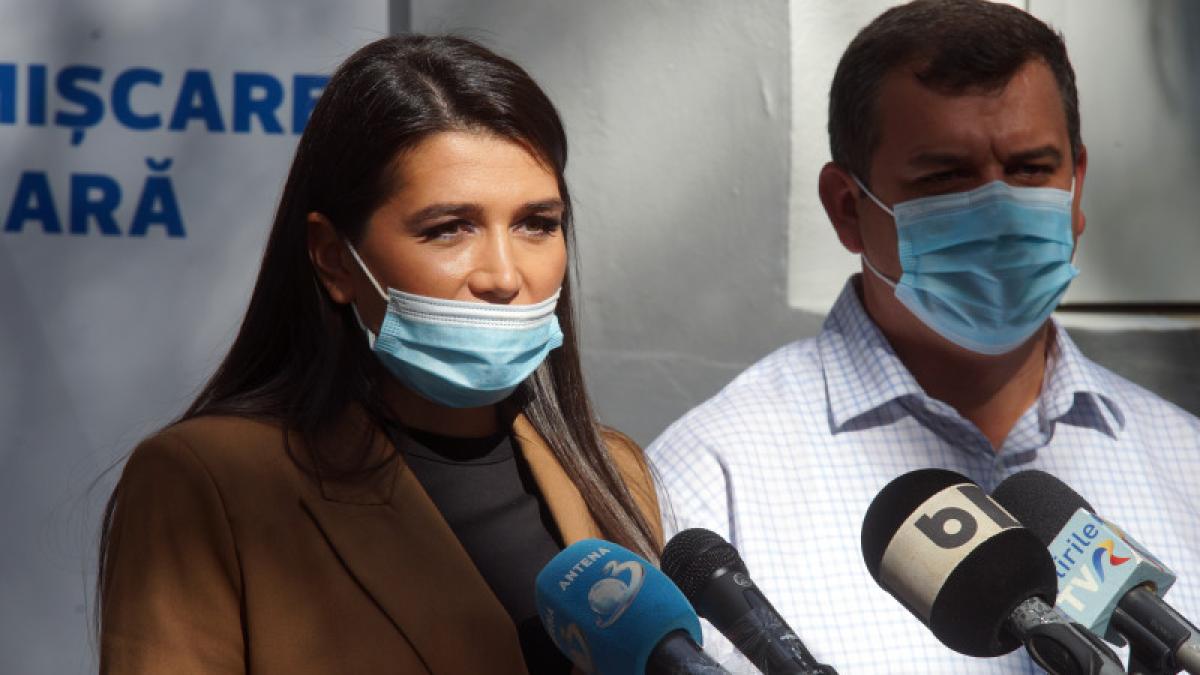 elena-basescu_00899500