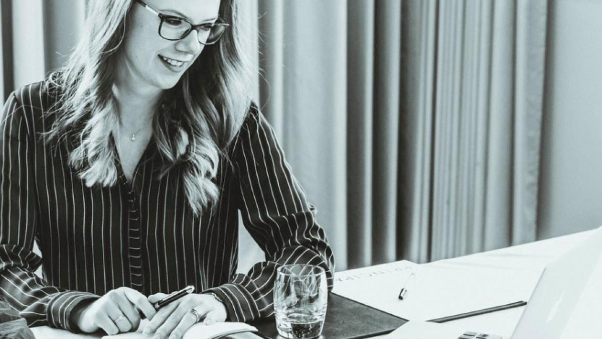 zoom_conferinta_ilustrativ_pxb_37789900