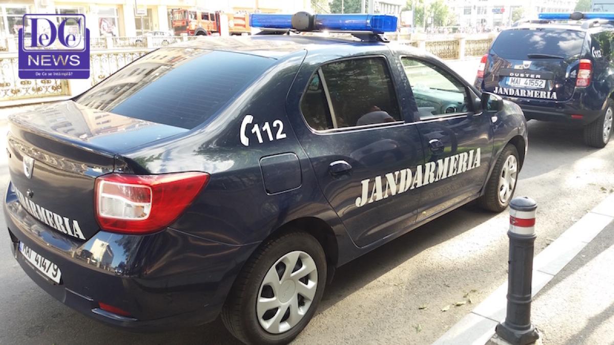 jandarmi_masina_002_95924200