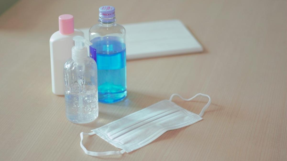 dezinfectant_masca_ilustrativ_pixabay_20243800