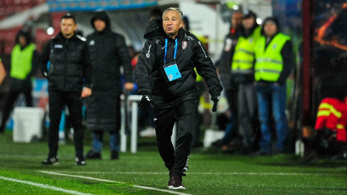 dan_petrescu_meci_nervi_teren_fb_76450100