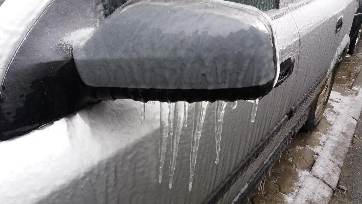 ploaie_inghetata_masina_gheata_01_03666400