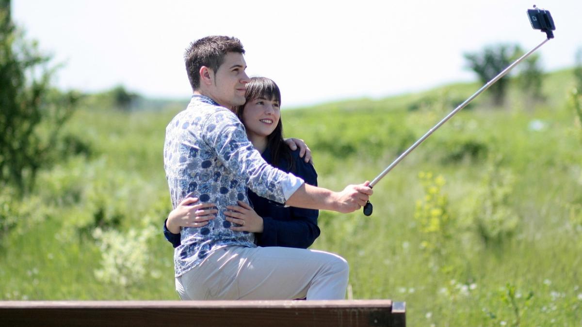 selfie_1363973_1280_99168100