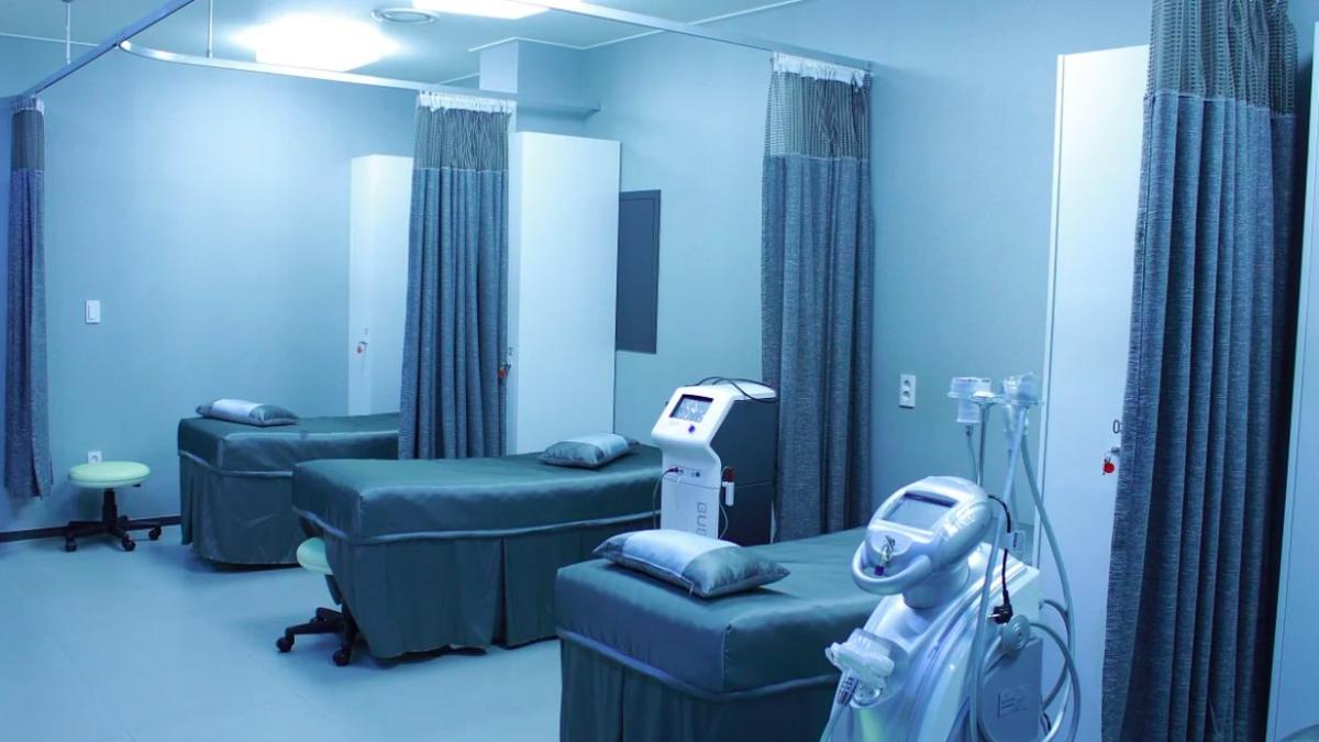 spital_operatie_ilustrativ_pixabay_72492300