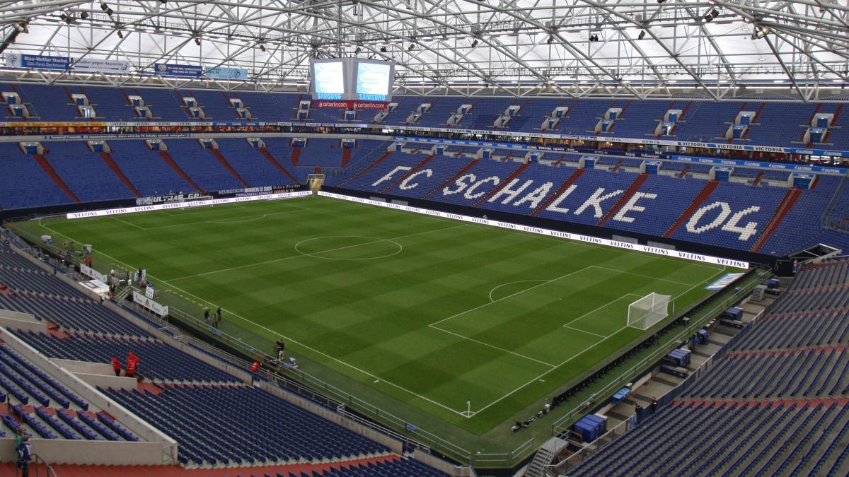 schalke_04_stadium_19230100