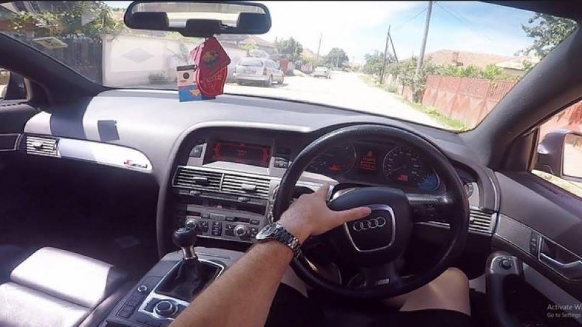 volan-dreapta_52475900