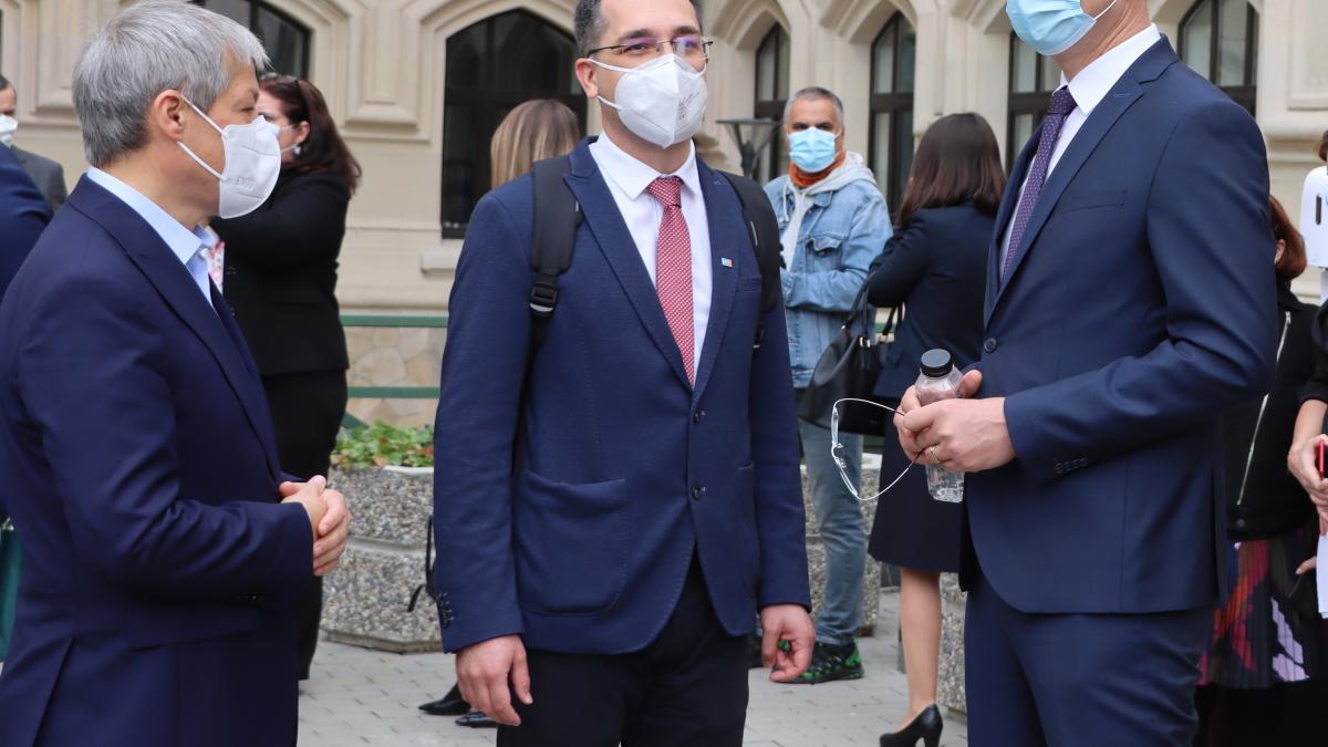 vlad-voiculescu--barna--ciolos_17079000