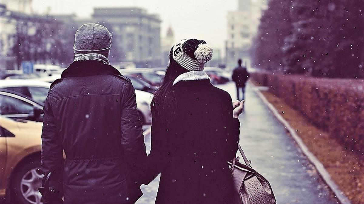 cuplu_meteo_vremea_oras_frig_77788200