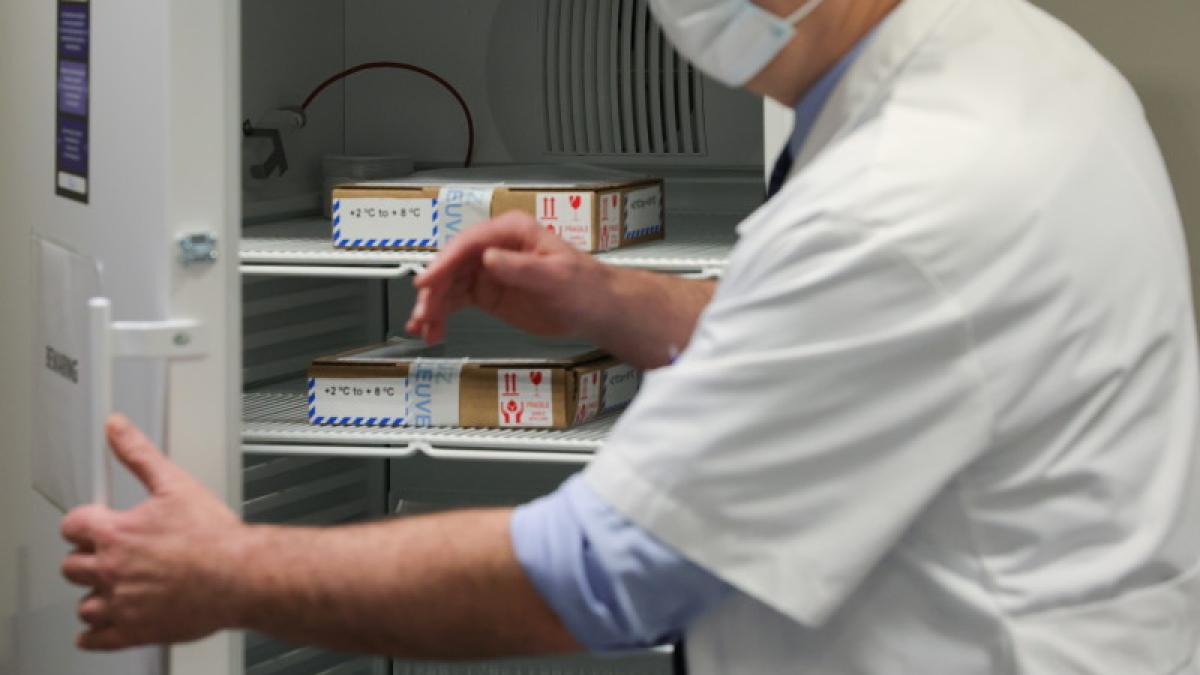 vaccin_covid-19_agerpres_ilustrativ_3_52342900