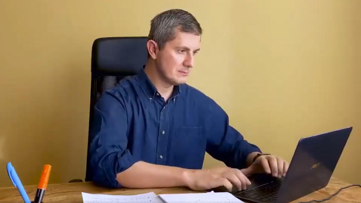 dan-barna-laptop_79515700