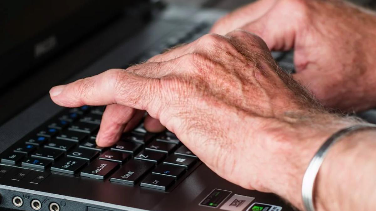 internet_vechi_ilustrativ_pixabay_39033800