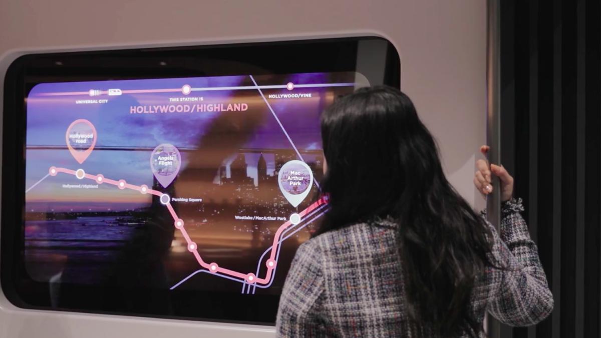 oled_transparent_lg_2_17847800