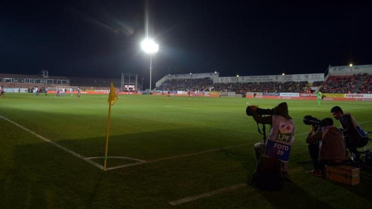 fc_voluntari_stadion_facebook_74087400