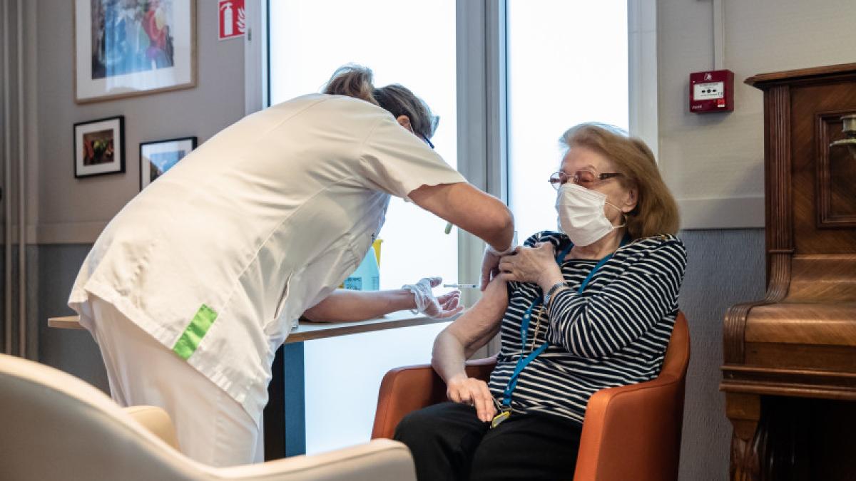 vaccin_covid-19_agerpres_ilustrativ_4_28392300