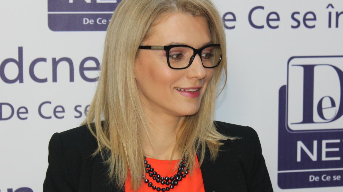 alina-gheorghiu_77652800