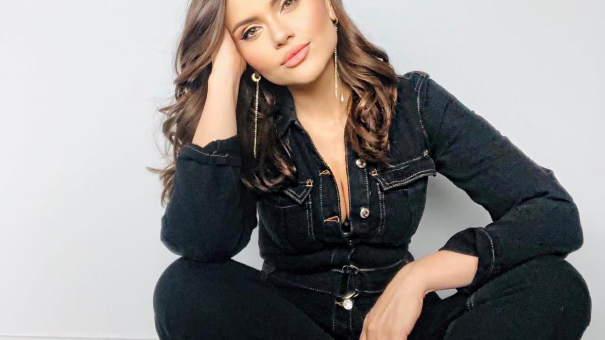 fata-cristinei-siscanu--la-un-pas-de-tragedie-s-a-urcat-pe-geam-am-tremurat-jumatate-de-ora_53790400