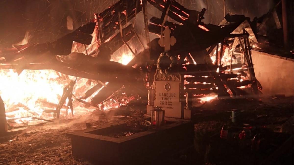 incendiu-biserica-suceava_35317300