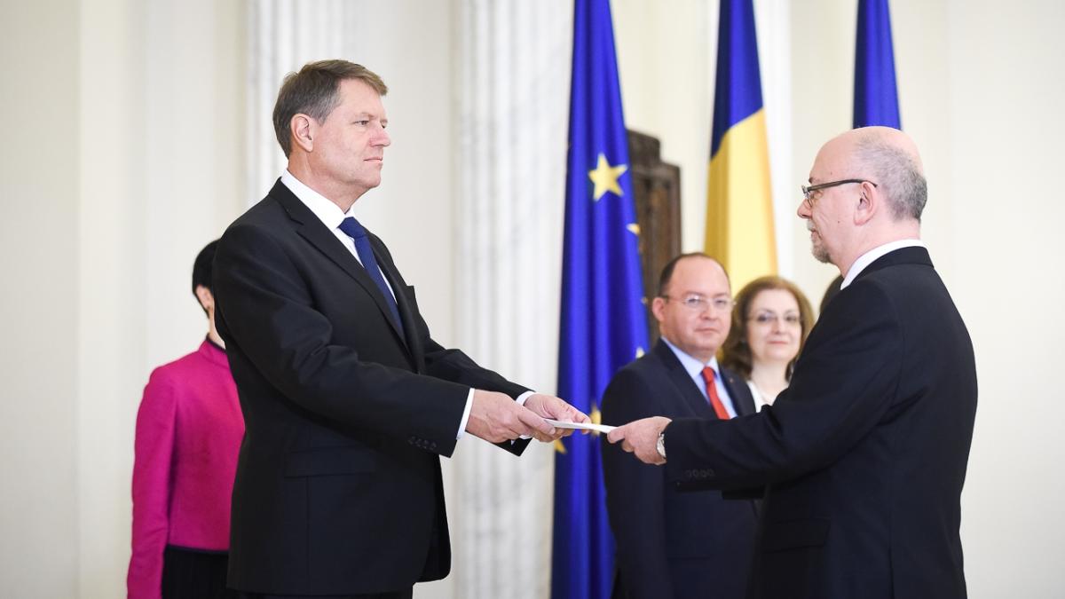 vassilis-papadopoulos--iohannis_02660300