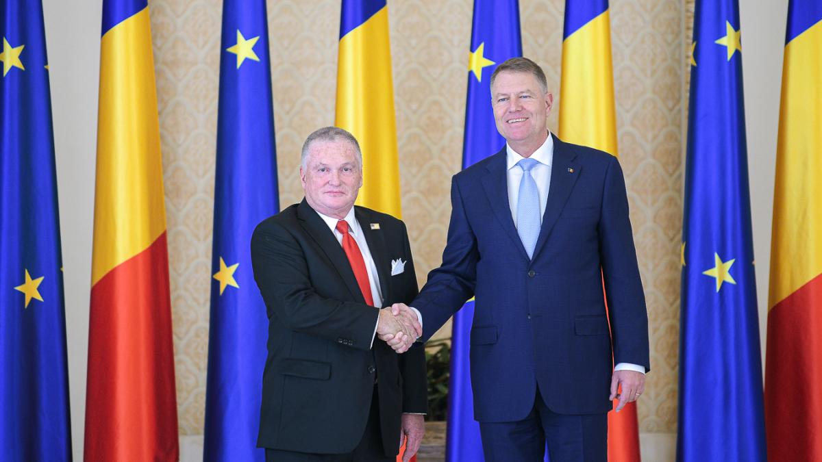 zuckerman-adrian-iohannis-2_87968100