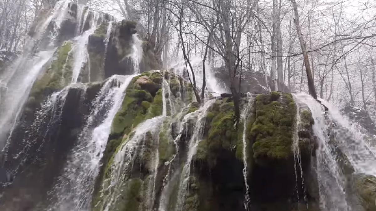 cascada-beusnita_64689000