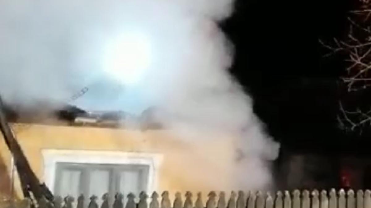 incendiu-casa-noaptea_51154400