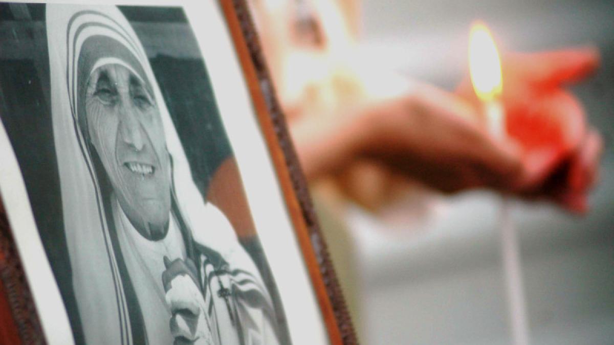 maica-tereza-si-printesa-diana-legatura-unica-nestiuta_50979600