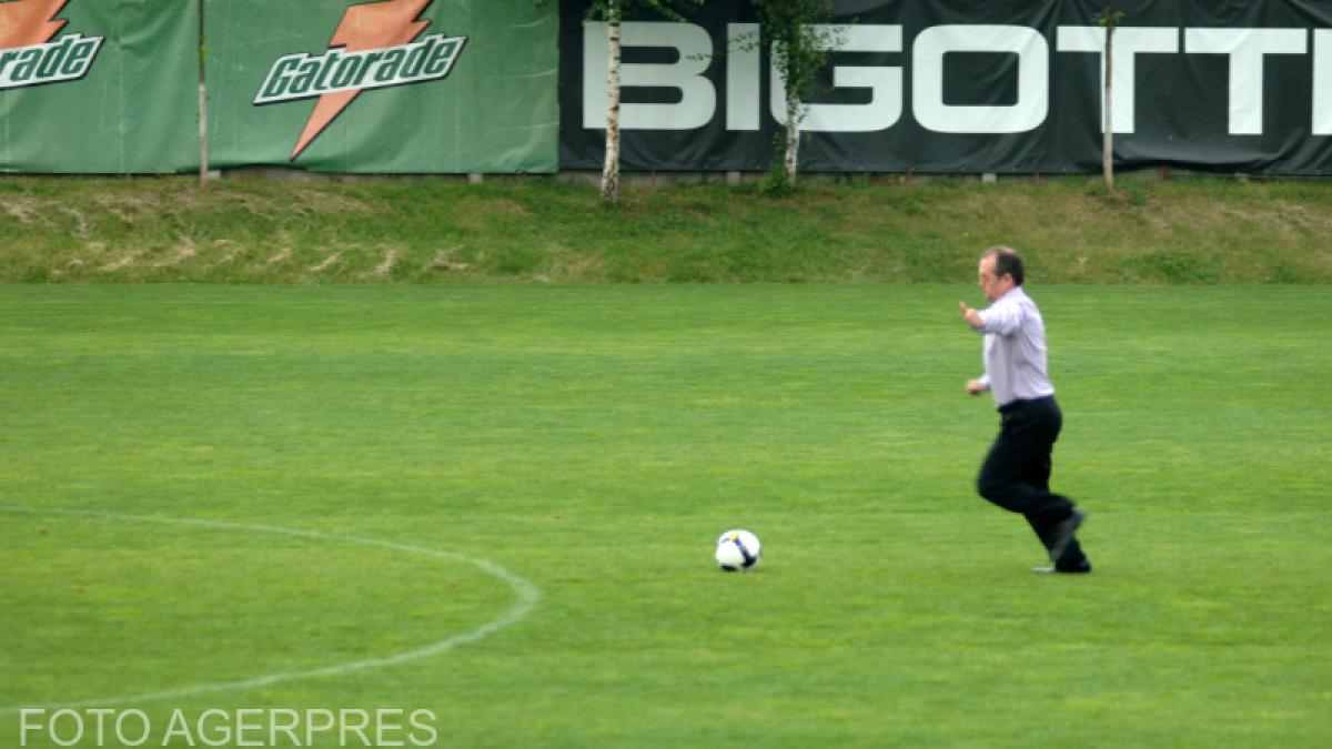 emil_boc_meci_pnl_usr_vaccinare_agerpres_02981000