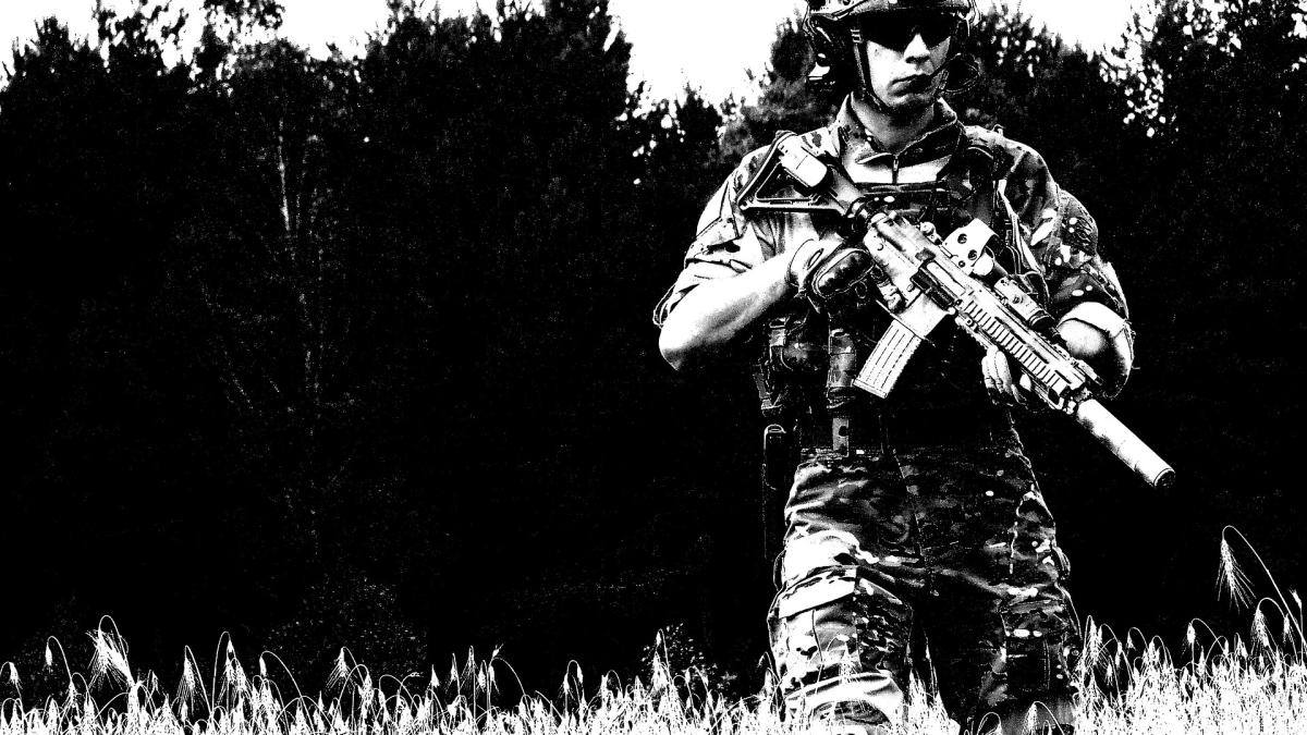 elvetia-recruti-instructia-acasa-militar-canapea_37715900