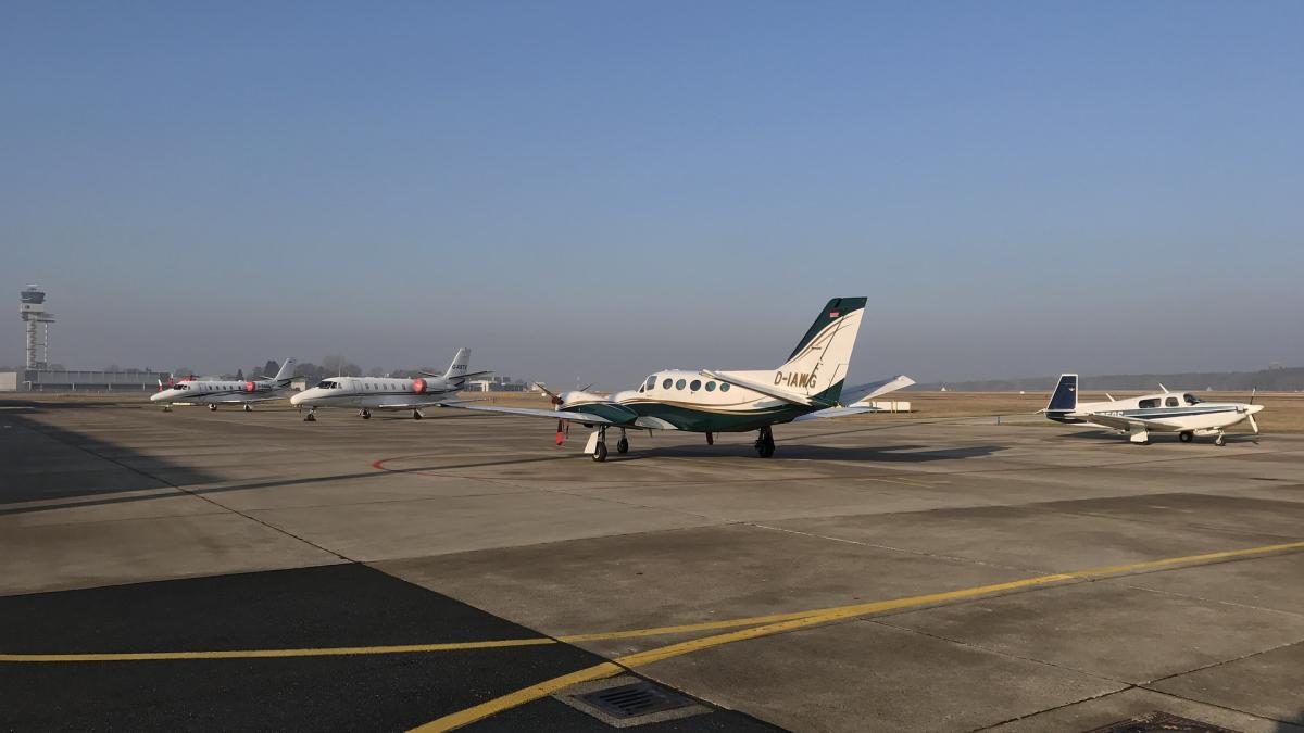 aeroport-avion-privat_95130200