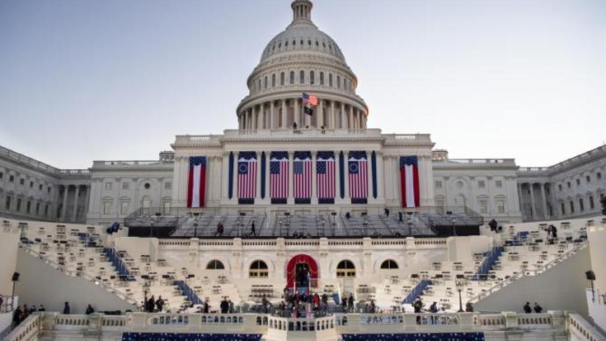 capitoliu-steaguri-america_92327400