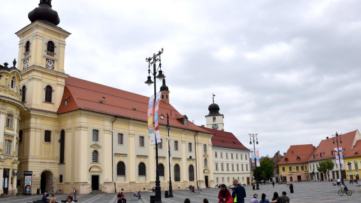 sibiu-piata-mare-centru_70208200