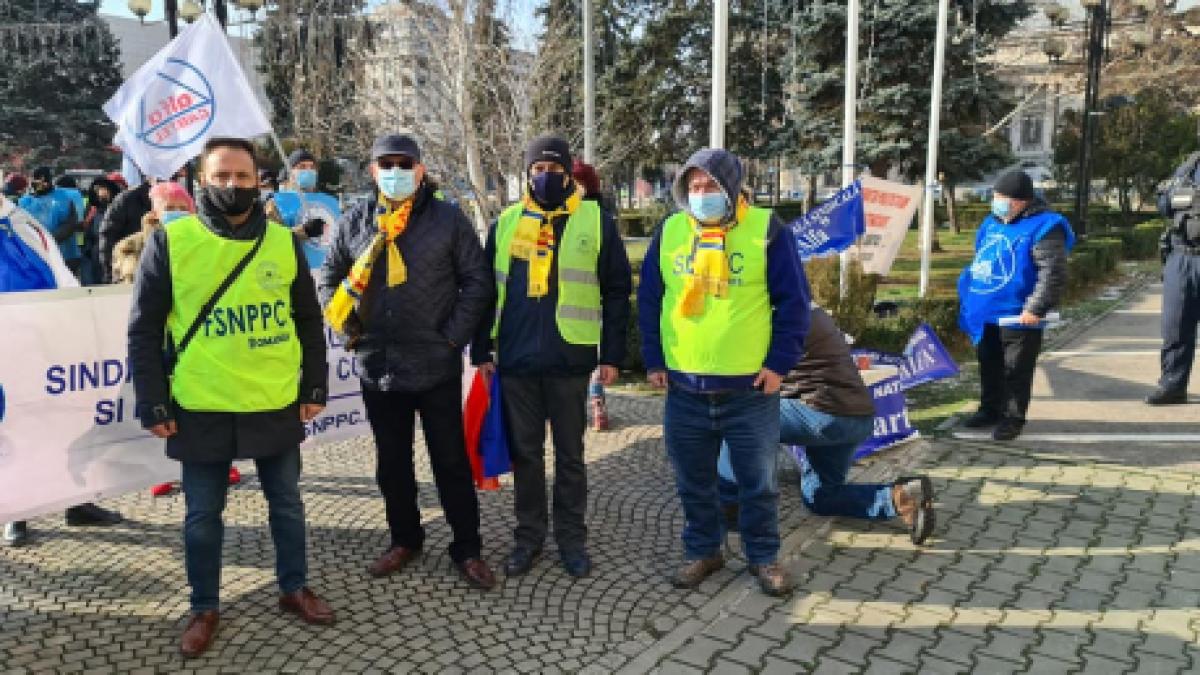 cartel_alfa_protest_minister_finante_fb_88302400