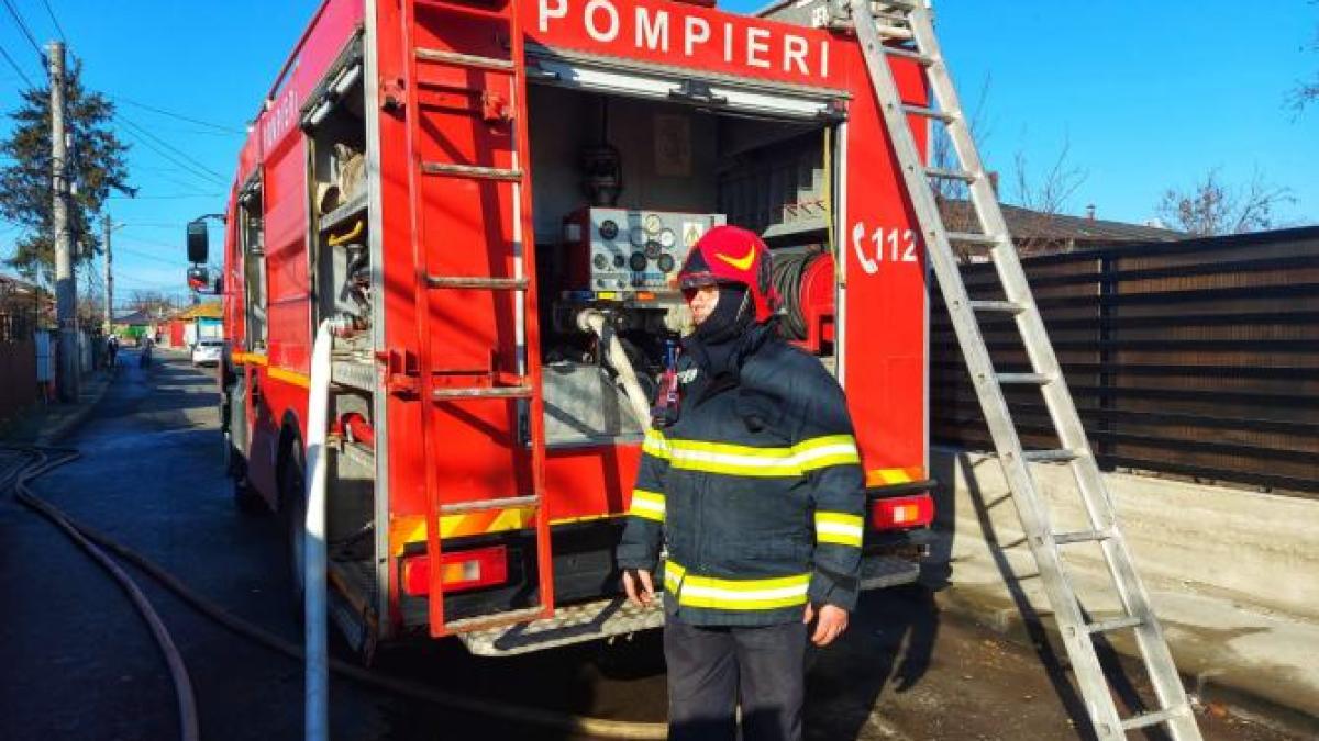 masina-pompieri-incendiu_13168600