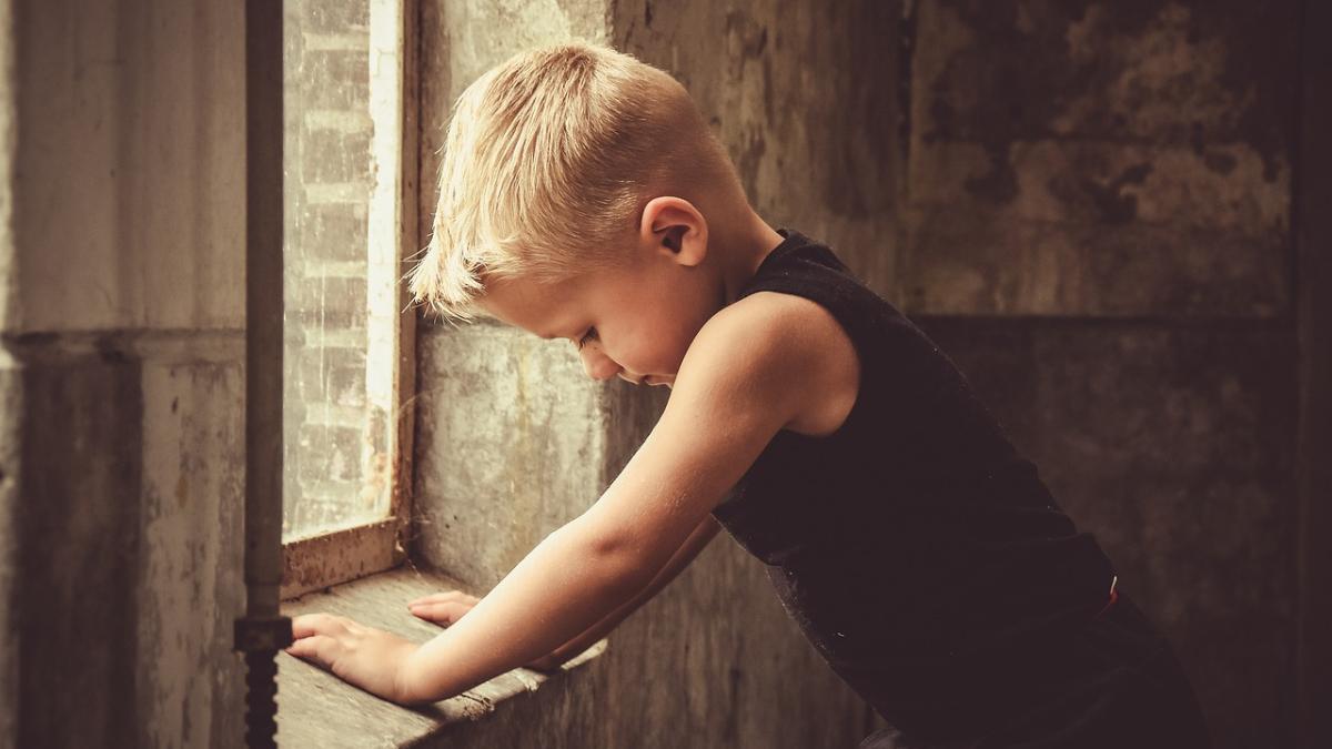 copil_cinci_ani_impuscat_var_18_luni_50177800