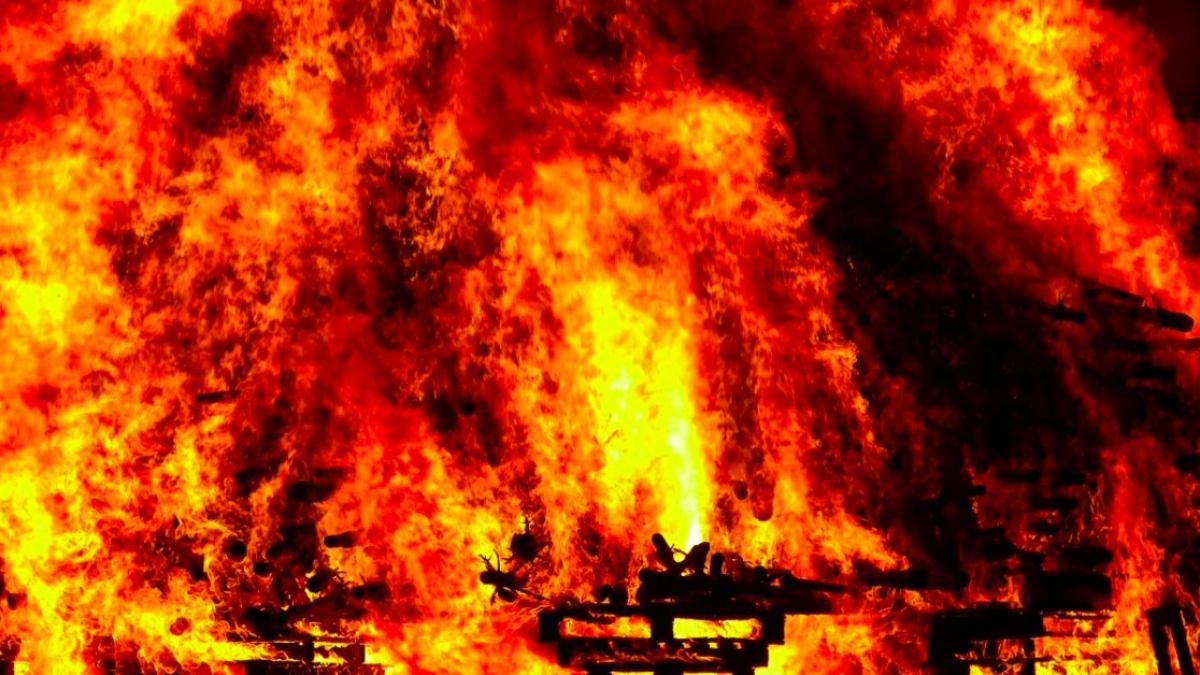 incendiu_capitala_vineri_noaptea_04474400