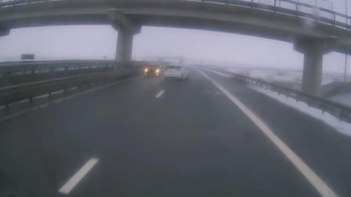 sofer-surprins-pe-contrasens-pe-autostrada--accident-la-cateva-minute-dupa-filmare_75452700