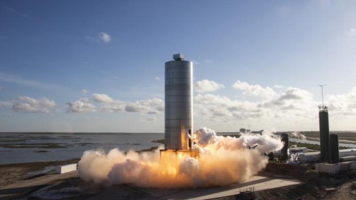 primii-pasageri-privati-spatiu-spacex_94202700
