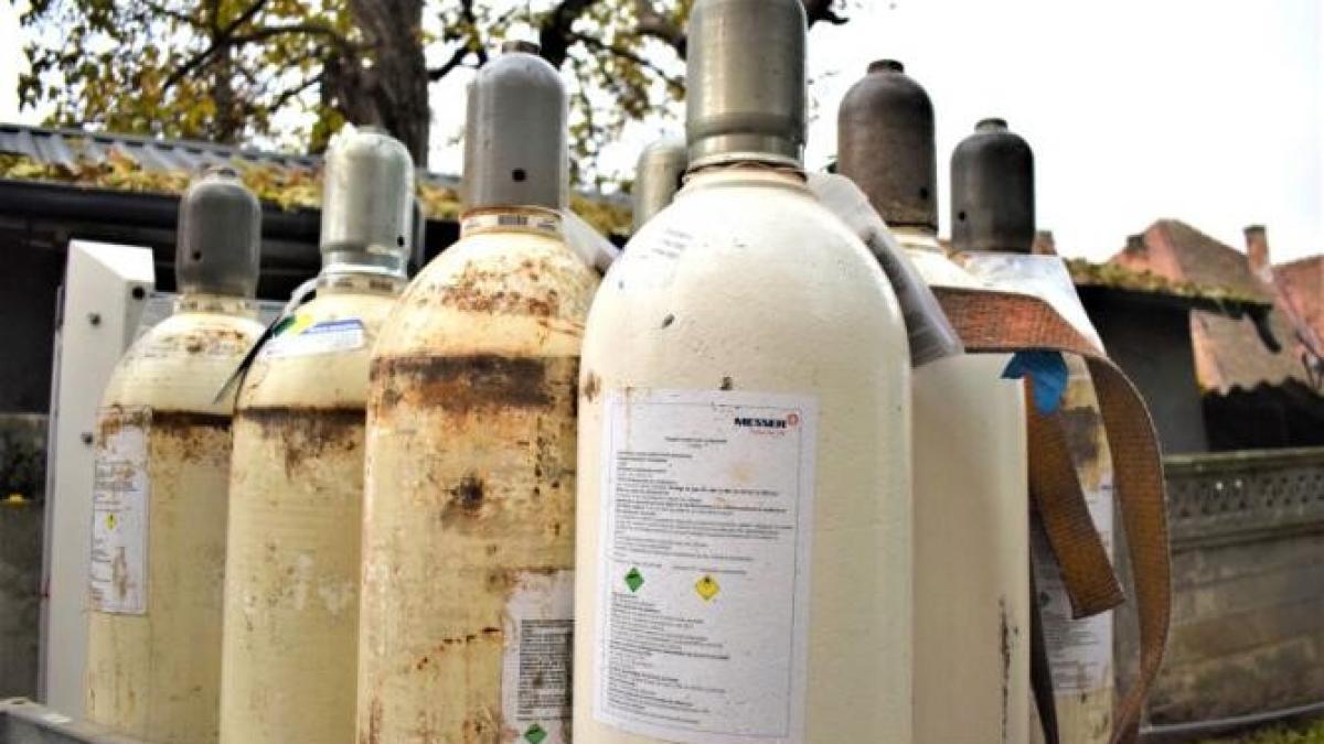 in-mexic-se-fura-tuburile-de-oxigen_06933400