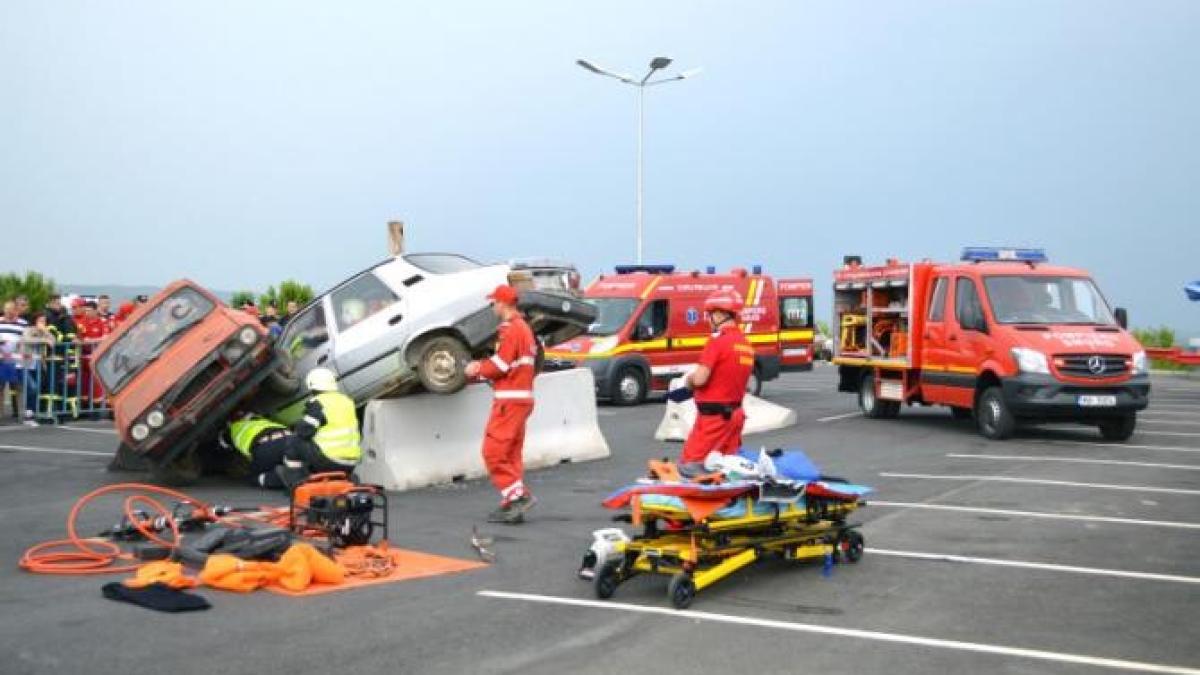 accident-grav-de-circulatie-intervine-smurd-descarcerare-pompieri_46049500
