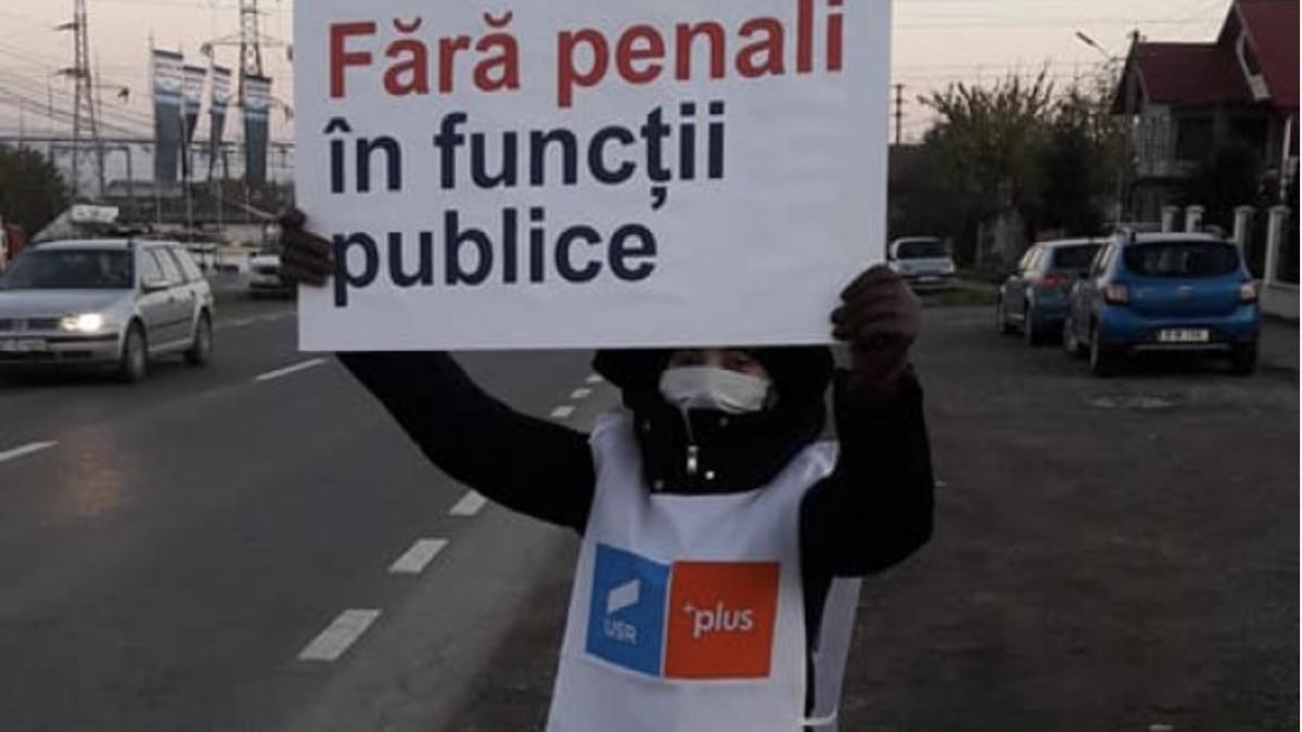 usr-plus-fb_91644800