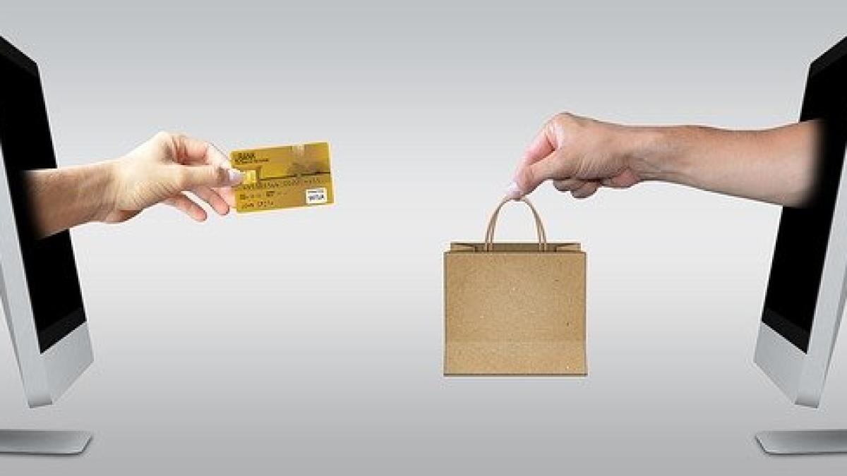 comert-online--domenii-vedeta-in-2020--previziuni-pentru-2021--florinel-chis--armo--da-cartile-pe-fata_23912000