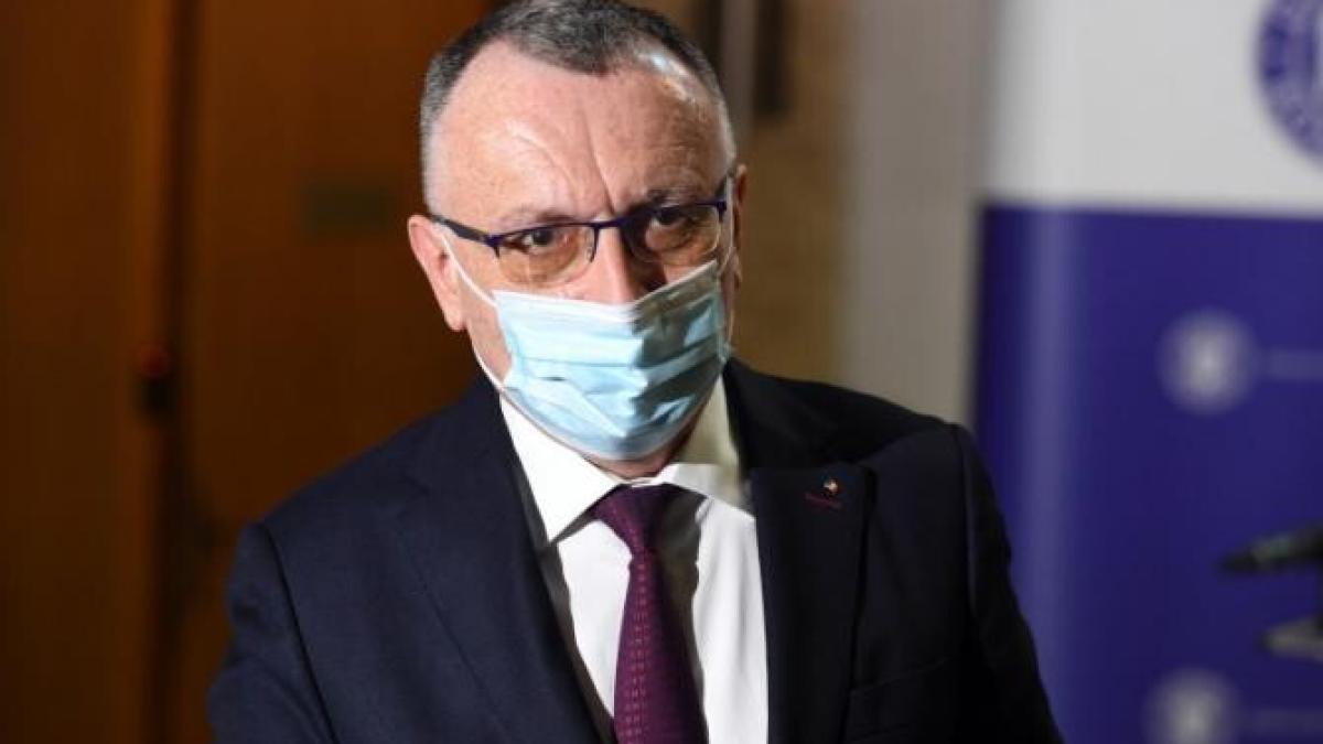 teste-rapide-in-scoli--cimpeanu--reactie-in-direct--ce-a-raspuns-ministrul-educatiei-la-intrebarea-au-ajuns_78592400