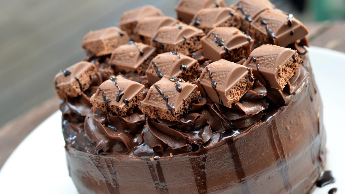 prajitura-cu-whisky-si-ciocolata--reteta--desert-de-senzatie_70735400