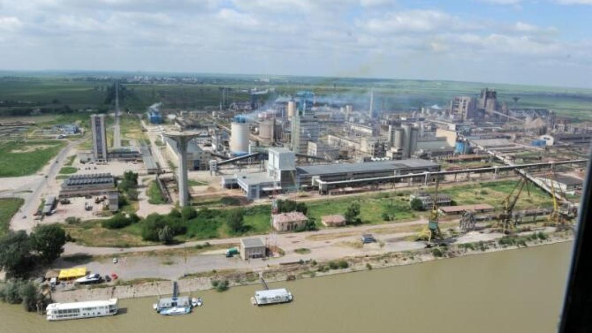 protest-la-combinatul-din-turnu-maprc-ccprc-86gurele--angajatprc-ccprc-a6ii-amenintprc-ccprc-a6aprc-ccprc-86-cu-greva-foamei_50669600