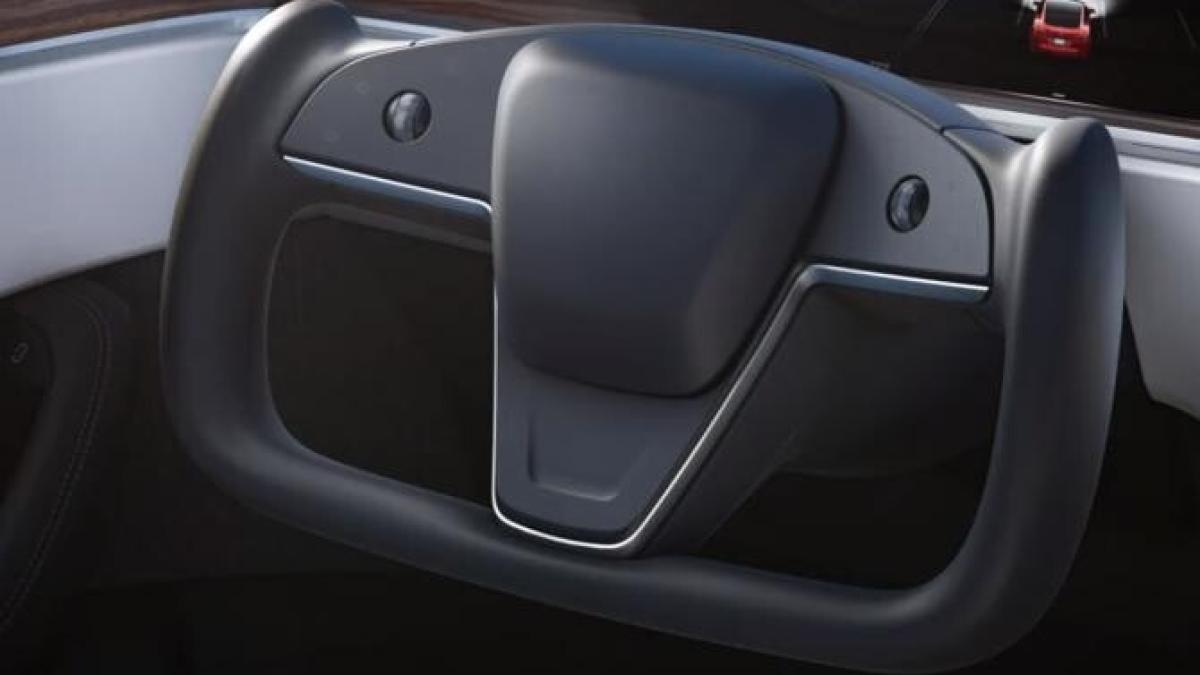 volan_tesla_model_s_captura_video_43172200