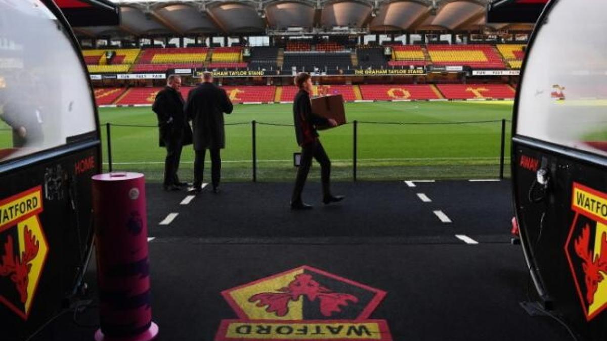 fiii-lui-dennis-bergkamp-si-mauricio-pochettino--la-watford_90988300