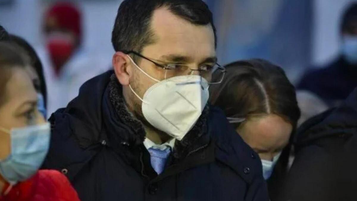 ingrid-mocanu-vlad-voiculescu-licenta_08744000